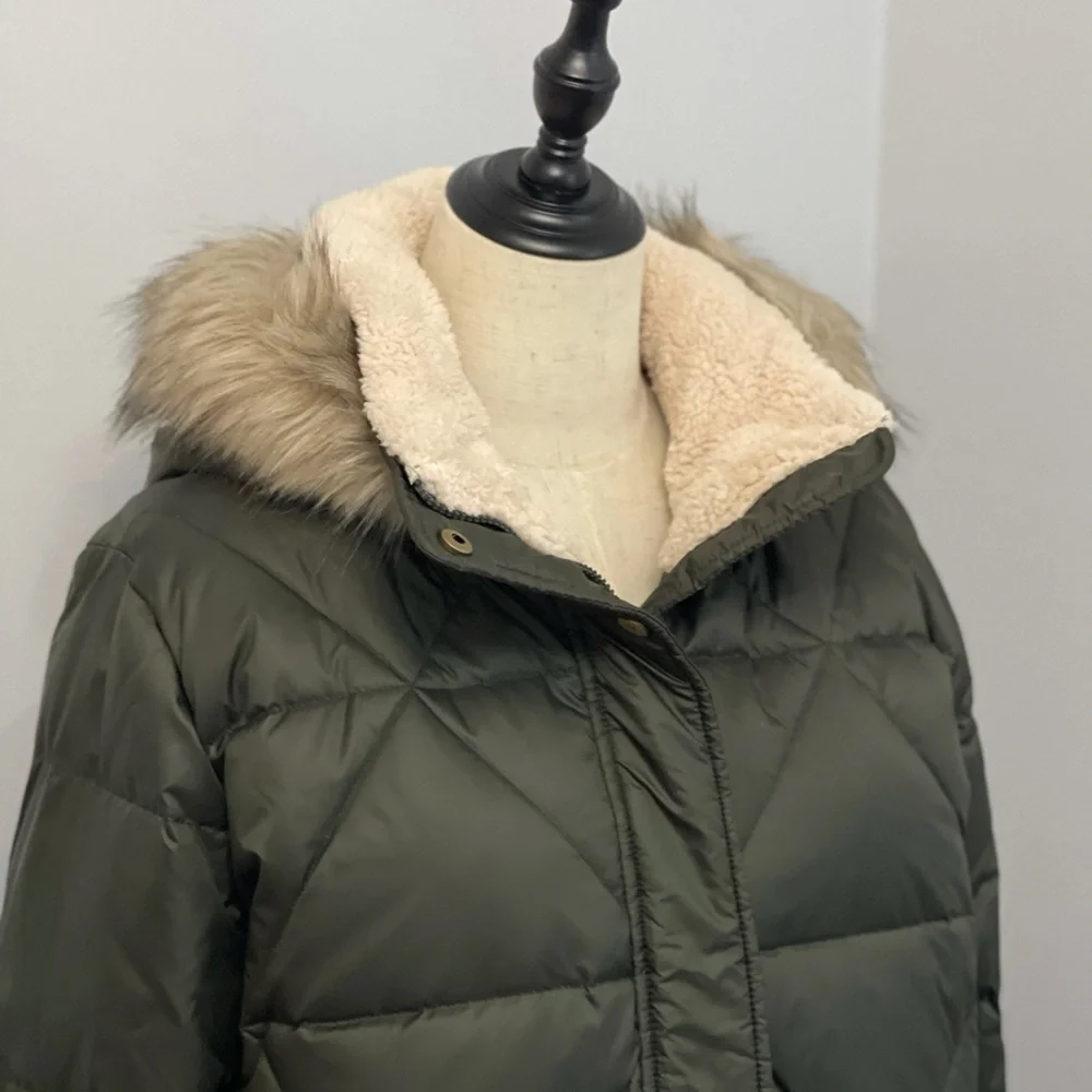 Lauren Ralph Lauren Faux Fur Trim Hooded Puffer Jacket In Litchfield Loden NWT - Picture 2 of 16